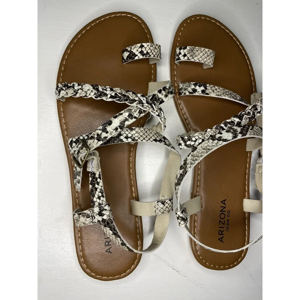 women's size 9.5M Arizona‎ black and white snakeskin toe loop sandals